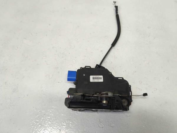 SERRURE DE PORTE AVANT GAUCHE SKODA - Vue 2